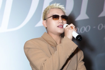 Á quân "Vietnam Idol 2016" Việt Thắng nói gì khi bị cho hát không rõ lời?