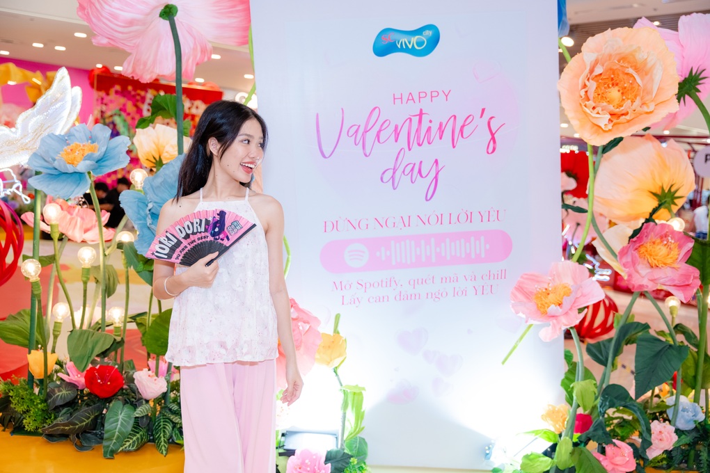 Khám phá khu vườn sắc xuân - Sắm tết rộn ràng đón 2024 tại SC VivoCity - 2 Khám phá khu vườn sắc xuân - Sắm tết rộn ràng đón 2024 tại SC VivoCity - 2