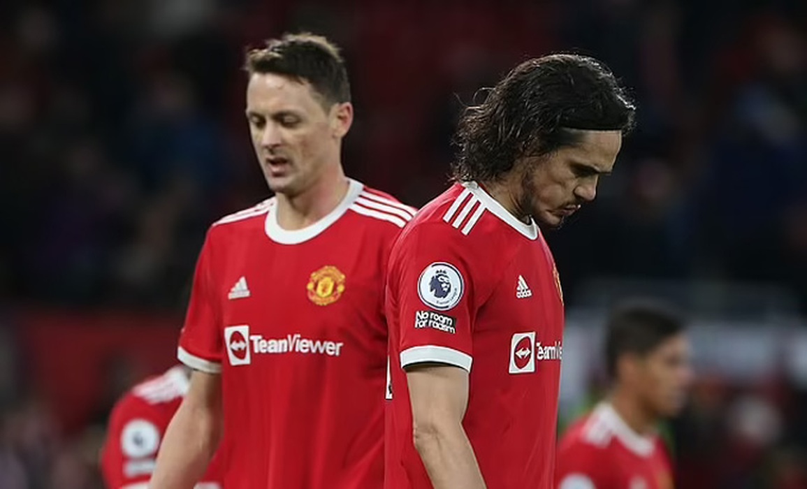 HLV Rangnick nói thẳng sự thật về việc nhiều cầu thủ Man Utd đòi ra đi - 2