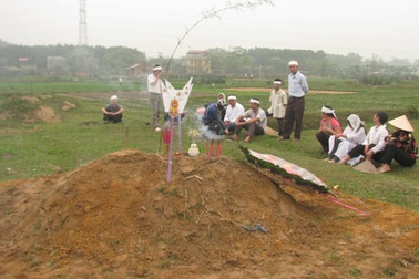 Bị chị ruột và em trai đánh đến chết vì nghi ma nhập