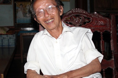 Chuyện thầy giáo già bán nhà ở phố, lên núi xây trường