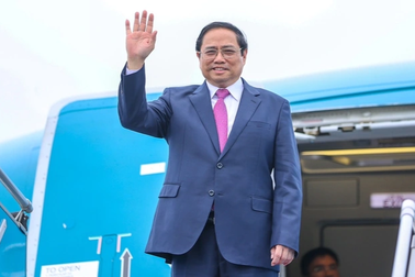 Thủ tướng Phạm Minh Chính lên đường dự Hội nghị cấp cao ASEAN tại Indonesia