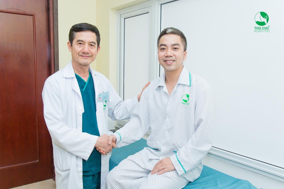 Chớp cơ hội chữa sỏi thận siêu giảm giá vào ngày Thận thế giới - 4 Chớp cơ hội chữa sỏi thận siêu giảm giá vào ngày Thận thế giới - 4