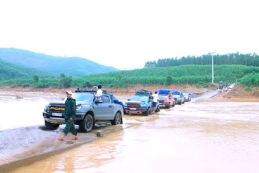 Những người yêu xe bán tải chung tay làm việc tử tế