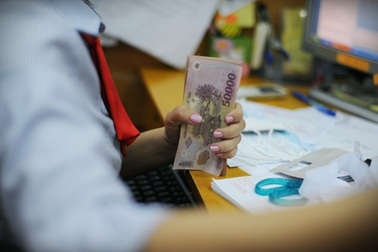 "Ông lớn" ngân hàng lại cắt giảm lãi suất huy động