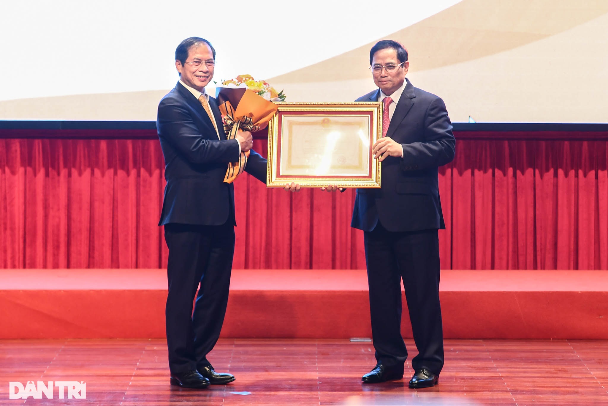 Toàn cảnh khai mạc Hội nghị Ngoại giao lần thứ 31 tại Hà Nội - 9 Toàn cảnh khai mạc Hội nghị Ngoại giao lần thứ 31 tại Hà Nội - 9