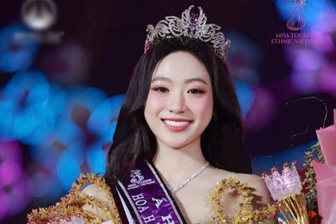 Nhan sắc nữ sinh truyền hình đăng quang Á hậu Du lịch Dân tộc Việt Nam