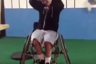 Nghị lực đáng ngưỡng mộ của những người tật nguyền