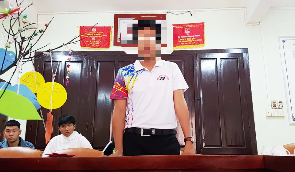 Thầy giáo bị phụ huynh tố nói nữ sinh “hàng to” trần tình sự việc - 2 Thầy giáo bị phụ huynh tố nói nữ sinh “hàng to” trần tình sự việc - 2