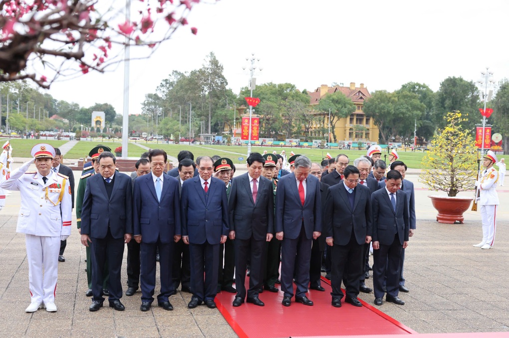 Lãnh đạo Đảng, Nhà nước vào Lăng viếng Chủ tịch Hồ Chí Minh - 2 Lãnh đạo Đảng, Nhà nước vào Lăng viếng Chủ tịch Hồ Chí Minh - 2