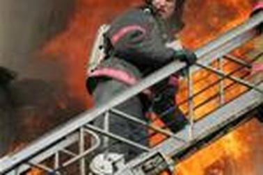 Tòa nhà báo chí Nga bốc cháy