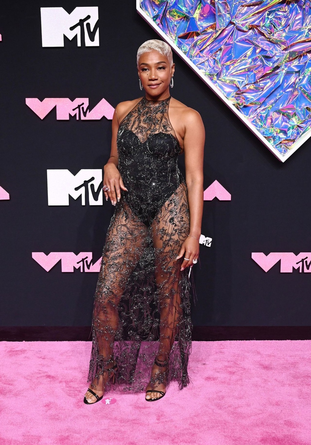 Những ngôi sao ăn vận táo bạo nhất lễ trao giải MTV Video Music Awards - 3 Những ngôi sao ăn vận táo bạo nhất lễ trao giải MTV Video Music Awards - 3