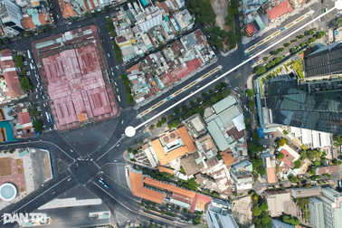 Làn ô tô trên đường Lê Lợi ở TPHCM bị cấm xe  trong 12 ngày