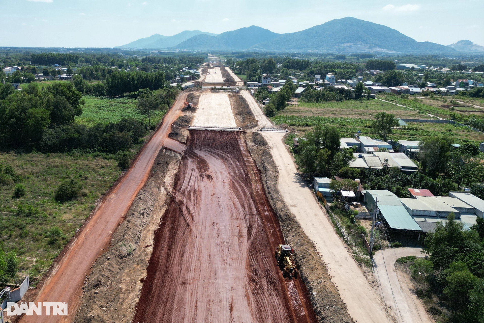 Cao tốc Biên Hòa - Vũng Tàu dần thành hình - 3 Cao tốc Biên Hòa - Vũng Tàu dần thành hình - 3
