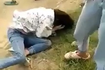 Một nữ sinh lớp 9 bị nhóm bạn vây đánh ngoài cánh đồng