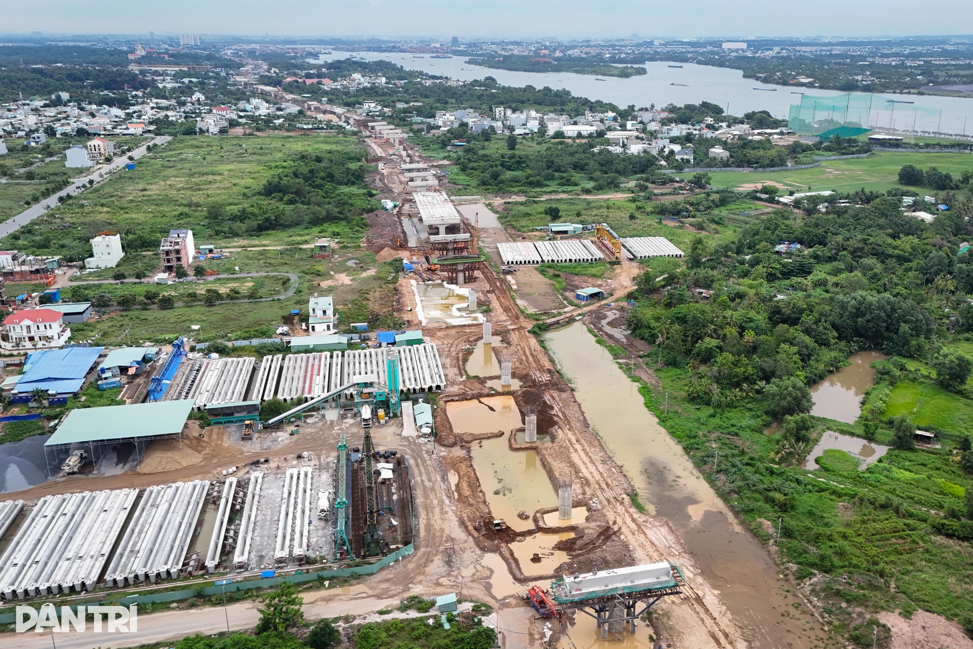 Hiện trạng Vành đai 3 TPHCM sau gần 2 năm khởi công - 12 Hiện trạng Vành đai 3 TPHCM sau gần 2 năm khởi công - 12