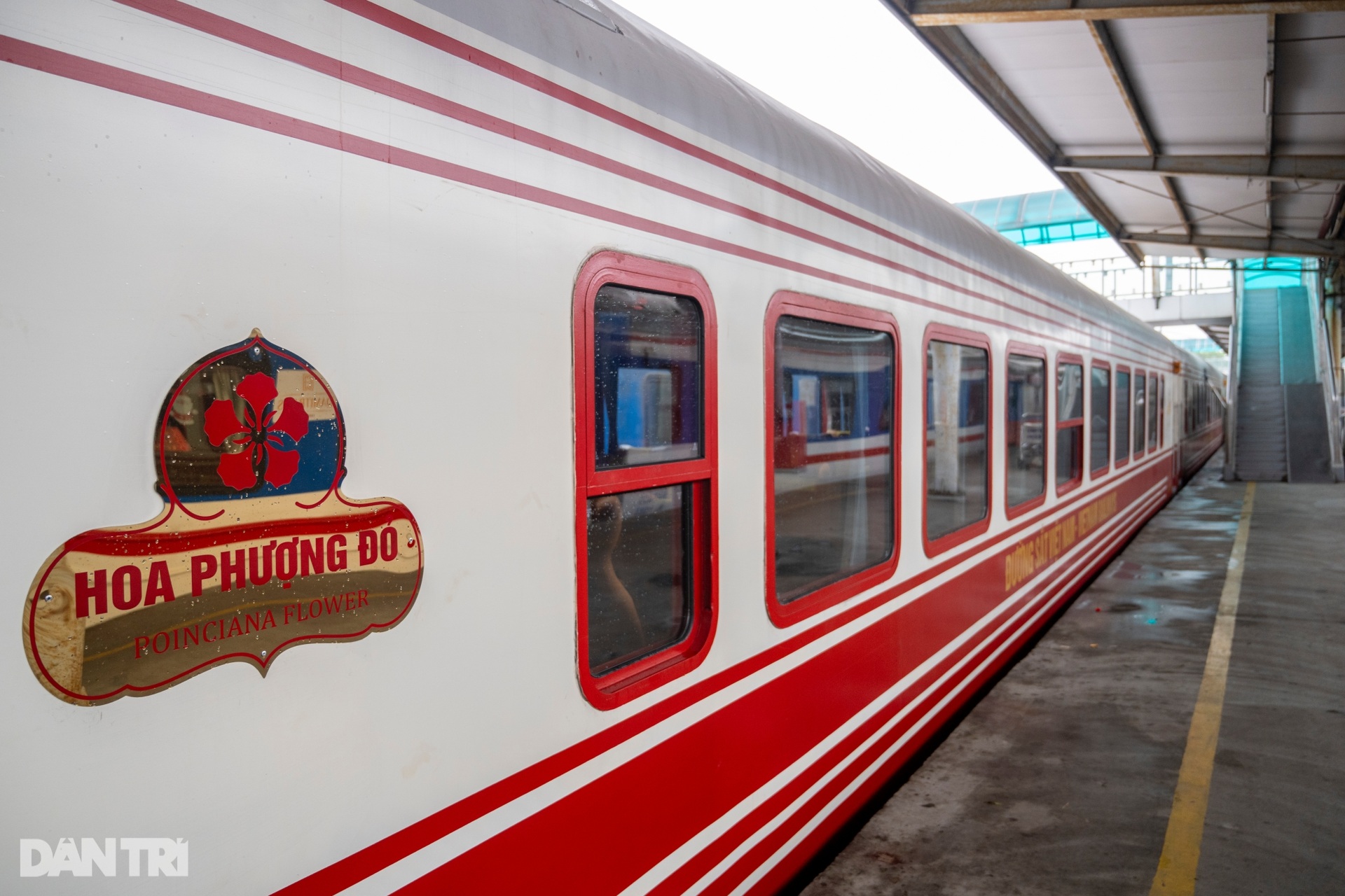 Bên trong tàu du lịch hạng sang Hà Nội - Hải Phòng, giá 350.000 đồng/lượt - 1 Bên trong tàu du lịch hạng sang Hà Nội - Hải Phòng, giá 350.000 đồng/lượt - 1