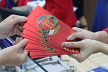 Mở sổ tiết kiệm rồi tất toán trong "một nốt nhạc" ngày đầu năm để lấy lì xì