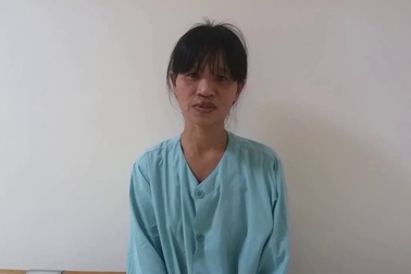 Chị L. gửi lời cảm ơn đến các bác sĩ Khoa Phẫu thuật, Trung tâm Ung bướu - Bệnh viện Trung ương Huế