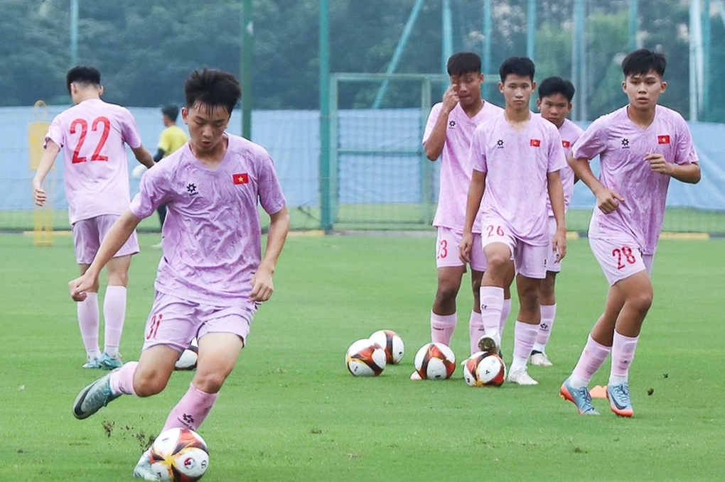 U16 Việt Nam sẵn sàng cho giải Đông Nam Á tại Indonesia - 2