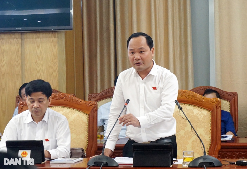 Người dân miền núi sống giữa mênh mông rừng vẫn thiếu đất - 4 Người dân miền núi sống giữa mênh mông rừng vẫn thiếu đất - 4