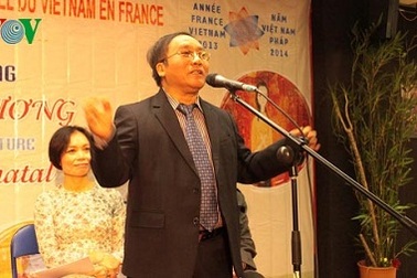 Nhà thơ Trần Đăng Khoa: Đem thơ Việt ra thế giới