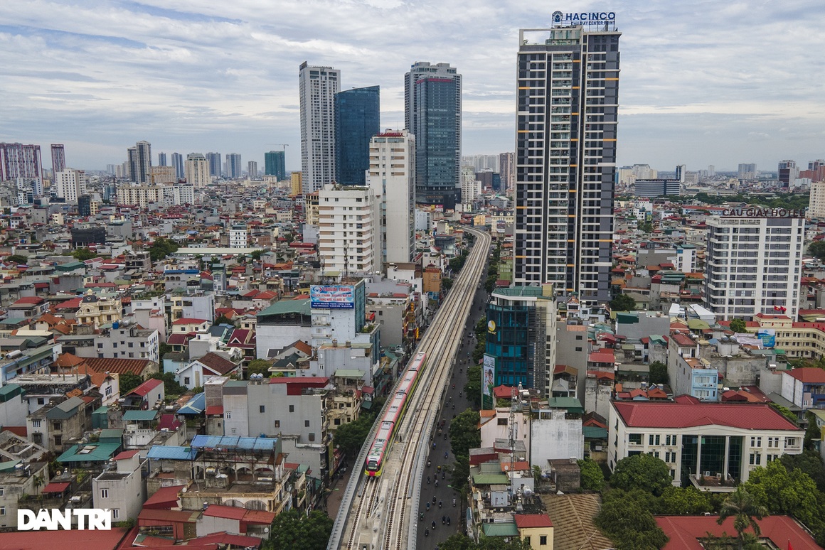 Cận cảnh đoàn tàu chạy thử toàn tuyến phần trên cao Metro Nhổn - ga Hà Nội - 12 Cận cảnh đoàn tàu chạy thử toàn tuyến phần trên cao Metro Nhổn - ga Hà Nội - 12