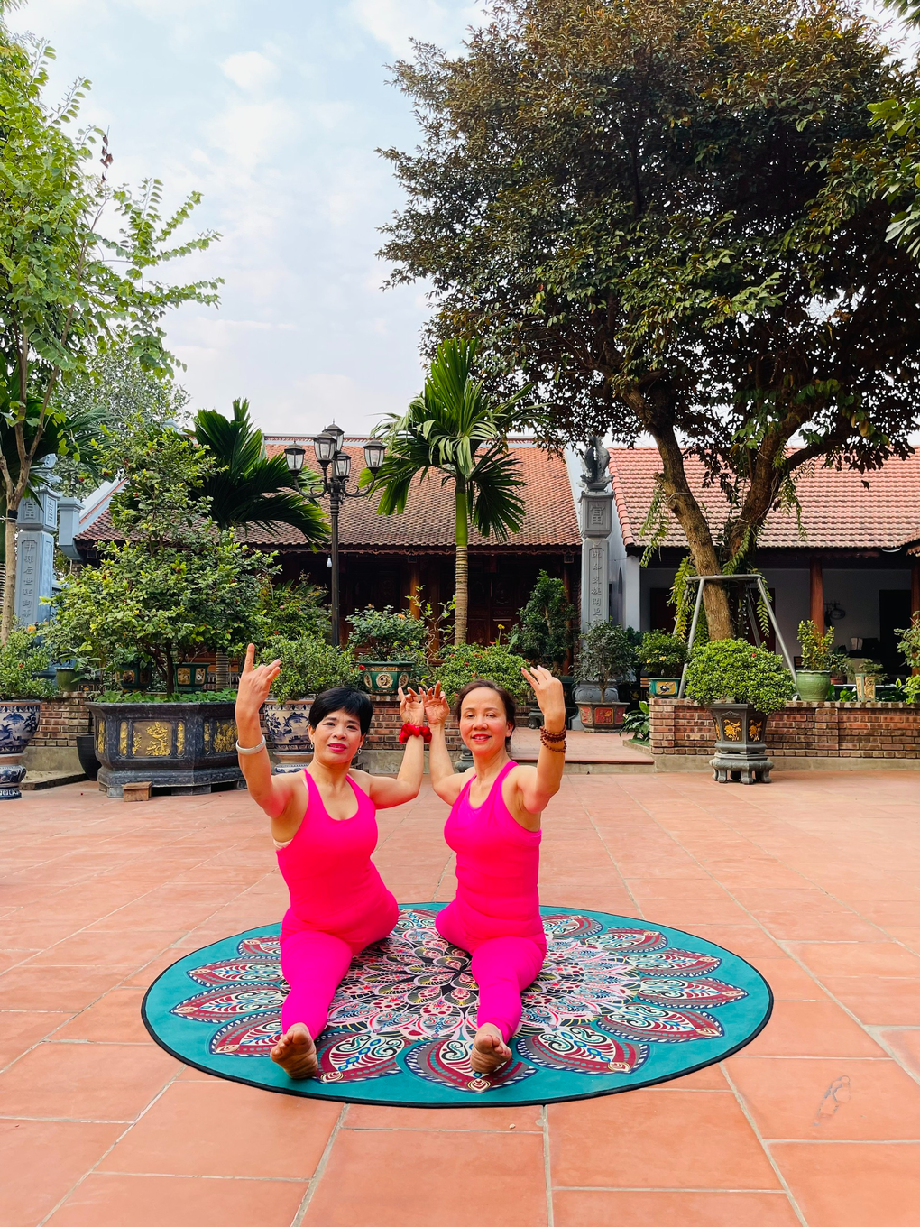 Người phụ nữ U60 cải thiện sức khỏe nhờ yoga, truyền cảm hứng tích cực đến cộng đồng - 7 Người phụ nữ U60 cải thiện sức khỏe nhờ yoga, truyền cảm hứng tích cực đến cộng đồng - 7