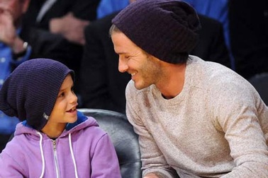 Vợ chồng Victoria-Beckham chơi sang ngày sinh nhật con trai