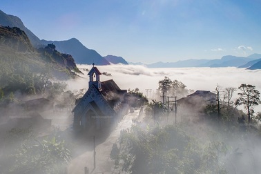 Lên Sa Pa "săn" mây luồn đẹp như tiên cảnh, một năm chỉ có một mùa