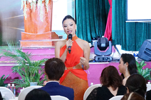 Á hậu Kim Duyên làm giám khảo cuộc thi Hoa khôi giữa ồn ào về học vấn