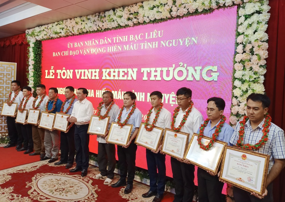 Chủ tịch CTĐ Bạc Liêu: Sức khỏe, hạnh phúc là 2 món quà vô giá từ hiến máu - 1 Chủ tịch CTĐ Bạc Liêu: Sức khỏe, hạnh phúc là 2 món quà vô giá từ hiến máu - 1