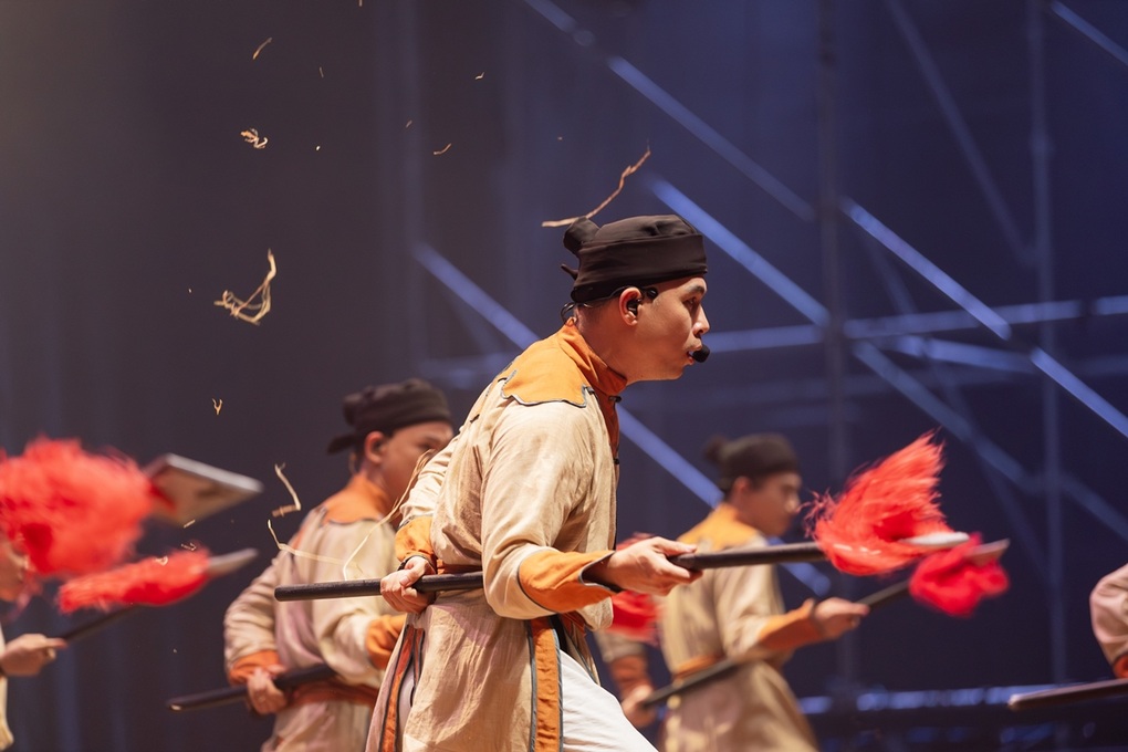 Trương Thế Vinh hé lộ về tiết mục Dạ cổ hoài lang gây sốt show Anh trai - 1 Trương Thế Vinh hé lộ về tiết mục Dạ cổ hoài lang gây sốt show Anh trai - 1