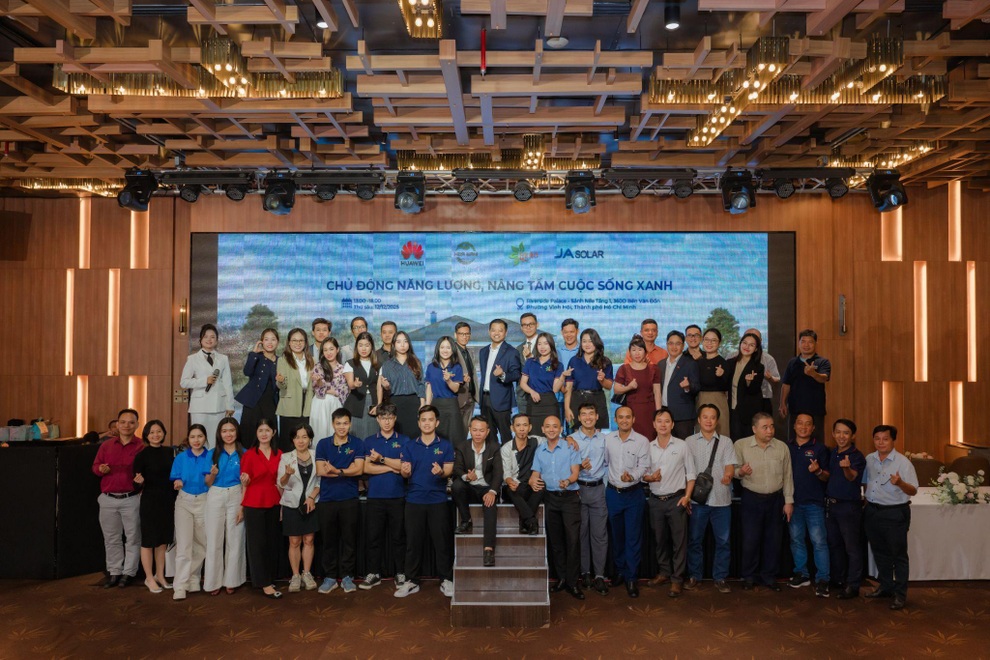 Những dấu ấn tại diễn đàn “Chủ động năng lượng - Nâng tầm cuộc sống xanh” - 1 Những dấu ấn tại diễn đàn “Chủ động năng lượng - Nâng tầm cuộc sống xanh” - 1