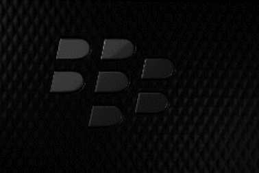 BlackBerry tung video lộ smartphone camera kép đầu tiên cùng nút bấm bí ẩn