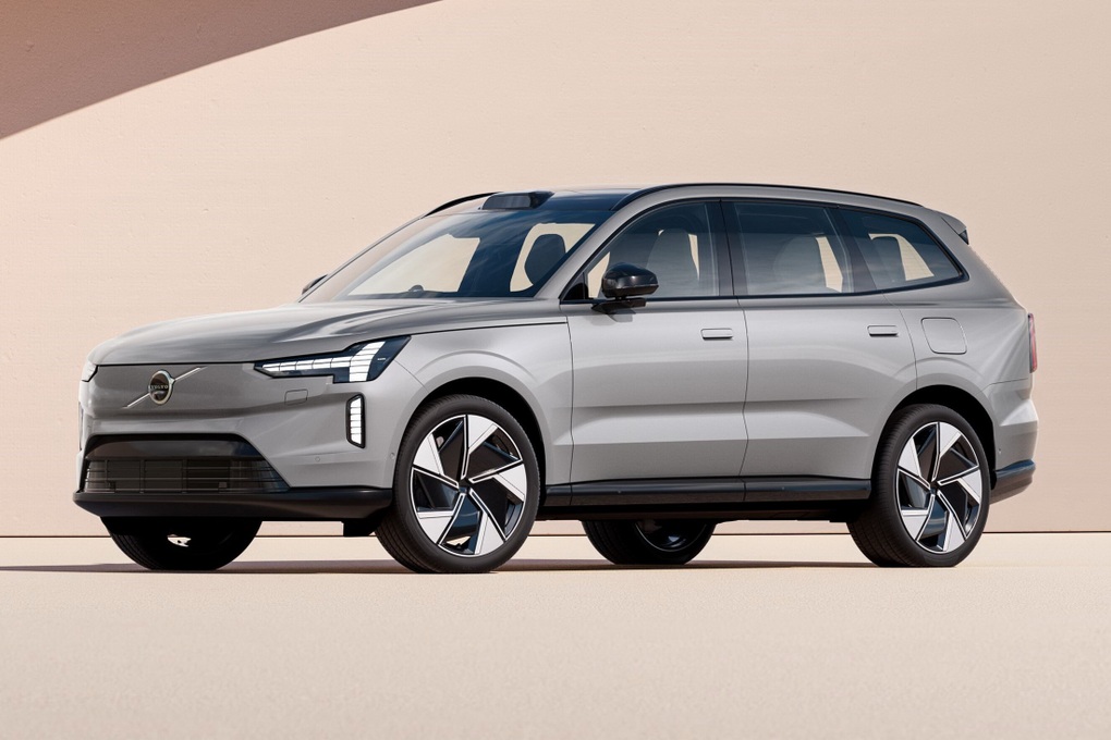Soi chi tiết EX90 - mẫu SUV 7 chỗ mở ra kỷ nguyên xe điện của Volvo - 21 Soi chi tiết EX90 - mẫu SUV 7 chỗ mở ra kỷ nguyên xe điện của Volvo - 21