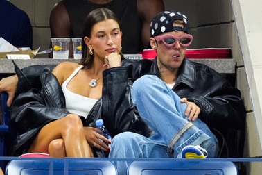 Bà xã Hailey Bieber giúp Justin Bieber trả khoản nợ 31,5 triệu USD?