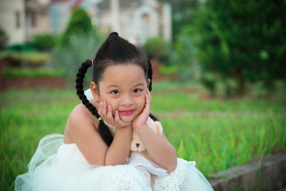 Thương bé gái xinh đẹp bị bố bỏ rơi khi đang chống chọi bệnh tật - 3 Thương bé gái xinh đẹp bị bố bỏ rơi khi đang chống chọi bệnh tật - 3