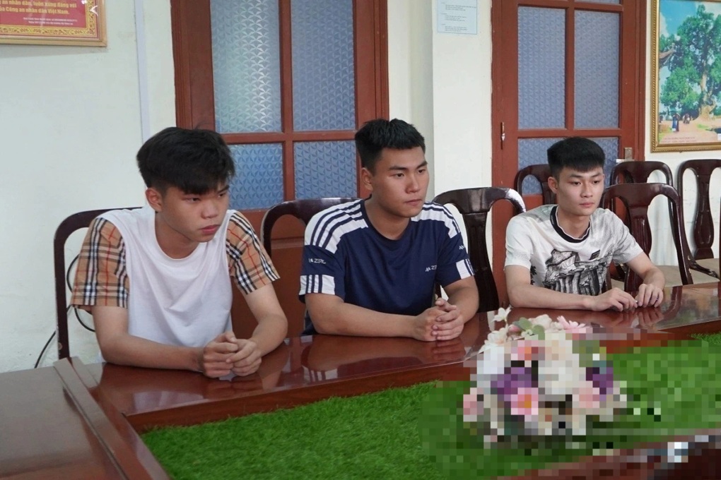 Khởi tố nhóm thanh niên mang hung khí đi giúp bạn - 1 Khởi tố nhóm thanh niên mang hung khí đi giúp bạn - 1