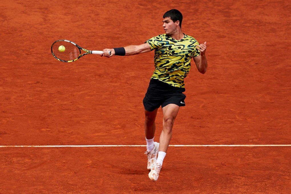 Alcaraz tiến vào bán kết Madrid Open - 2 Alcaraz tiến vào bán kết Madrid Open - 2