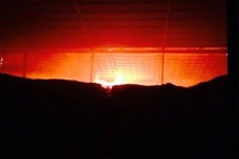 Sau 1 ngày đêm vẫn chưa dập tắt được “bà hỏa” trong vụ cháy kho mì