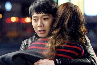 Chết ngất khi phát hiện sự thật về người anh họ của bạn gái