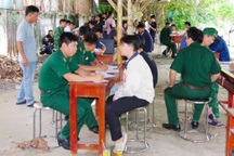 Bộ đội Biên phòng Tây Ninh giải cứu 8 người bị bán sang Campuchia