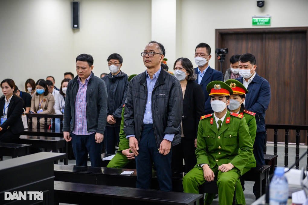 7 cựu cán bộ ngân hàng lĩnh án vì cho vay sai 360 tỷ đồng - 1 7 cựu cán bộ ngân hàng lĩnh án vì cho vay sai 360 tỷ đồng - 1