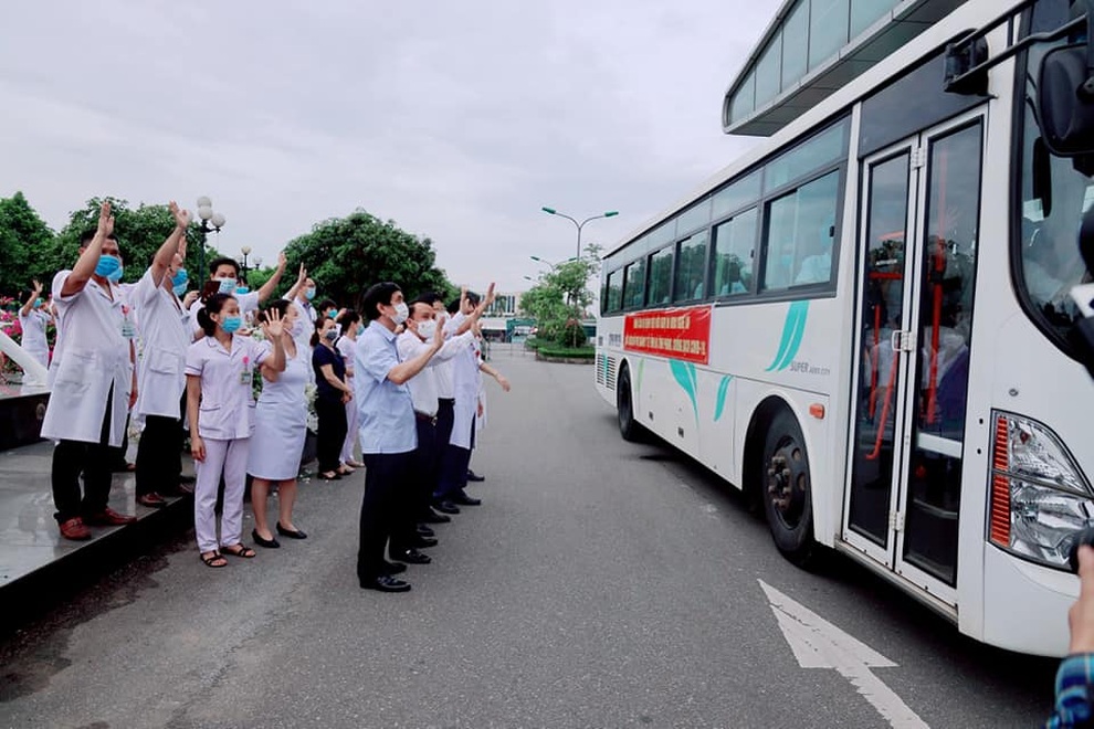 Nghệ An cử đội ngũ tinh nhuệ chi viện cho Hà Tĩnh chống dịch Covid-19 - 4 Nghệ An cử đội ngũ tinh nhuệ chi viện cho Hà Tĩnh chống dịch Covid-19 - 4