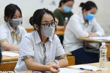 Bộ GD&ĐT khẳng định: Không chỉ đạo thi trắc nghiệm môn Ngữ văn