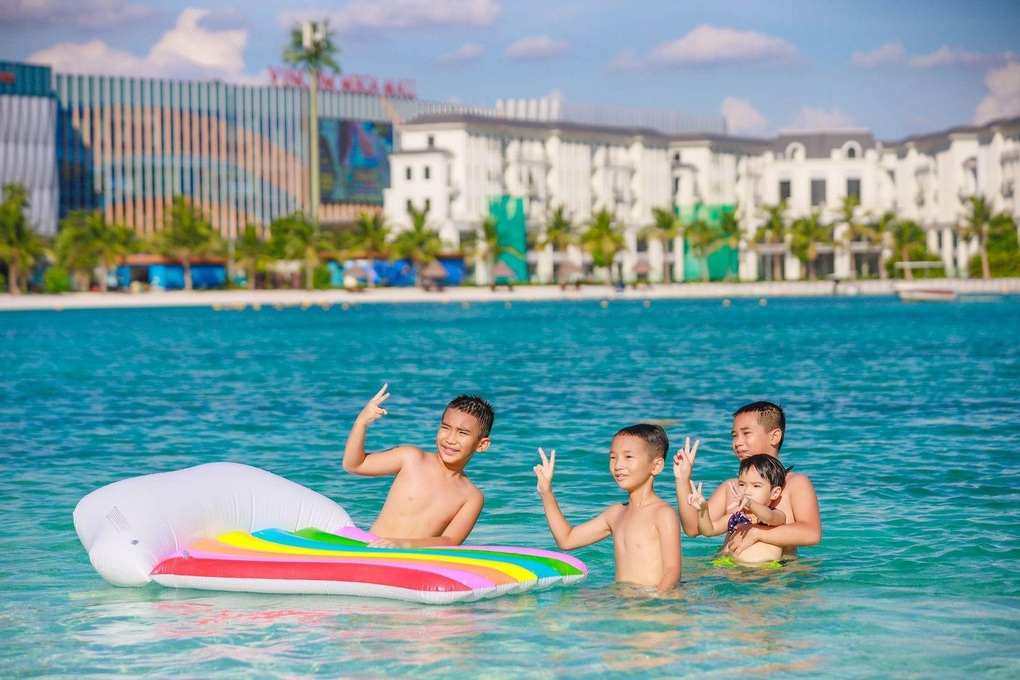 Giới trẻ đổ bộ Quận Ocean tham dự lễ hội Biển - 6 Giới trẻ đổ bộ Quận Ocean tham dự lễ hội Biển - 6
