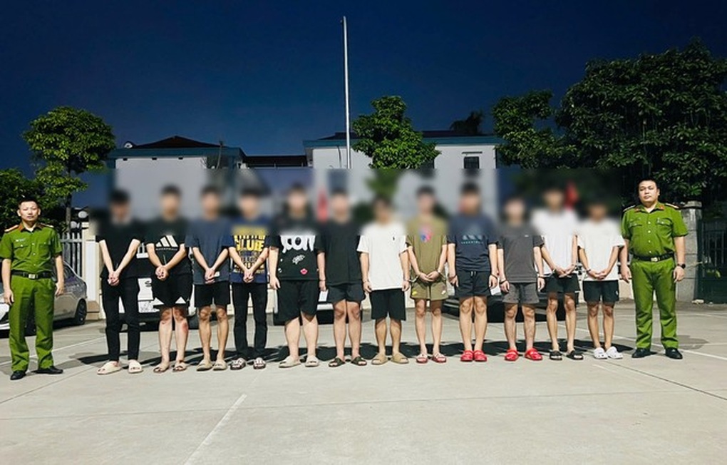 Bạn gái cũ livestream với người khác, nam thanh niên gọi hội đánh tình địch - 1