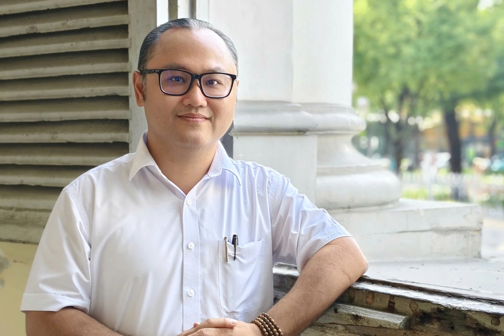 Cán bộ không nhất thiết “đúng giờ vào cơ quan, hết giờ xách cặp về” - 2 Cán bộ không nhất thiết “đúng giờ vào cơ quan, hết giờ xách cặp về” - 2