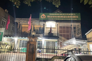 Giám đốc ngân hàng chính sách huyện tử vong tại phòng làm việc